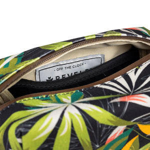 LV スプレーケース The Cache - Mini Smell Proof Toiletry Kit – Revelry Supply